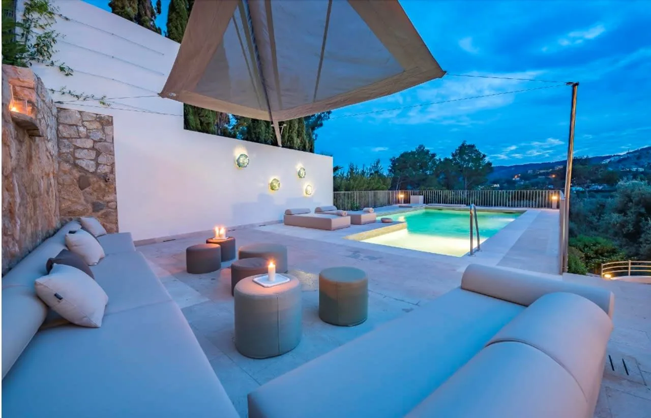 Exclusive Villa With Stunning Panoramic Views photo 5