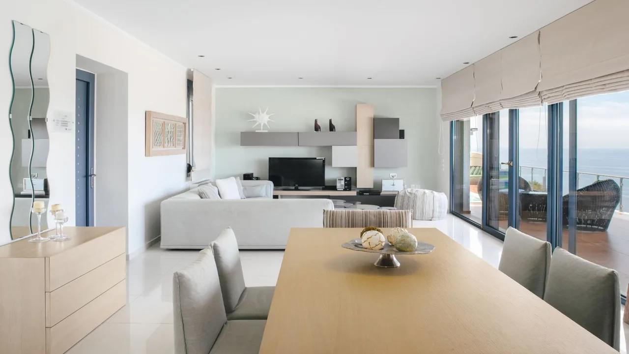 Modern And Fresh Villa With Exceptional Views photo 2