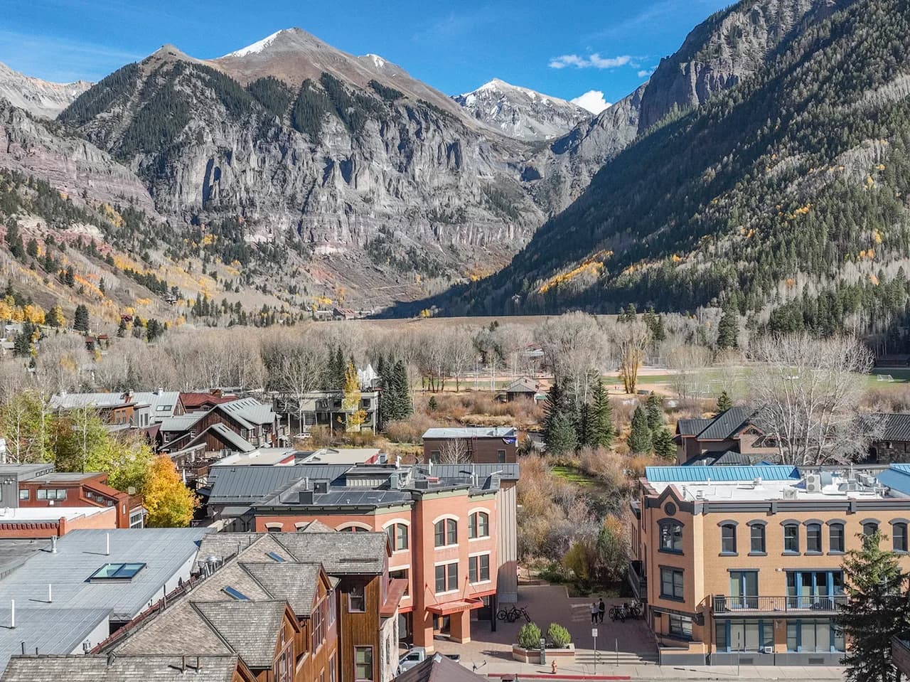 Modern One Bedroom Apartment in Telluride Colorado photo 5