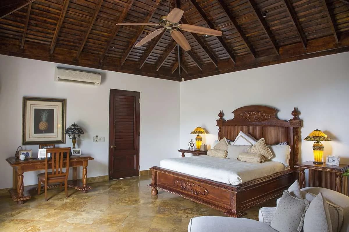 Sprawling Paradise Villa With Sensational Gardening photo 4