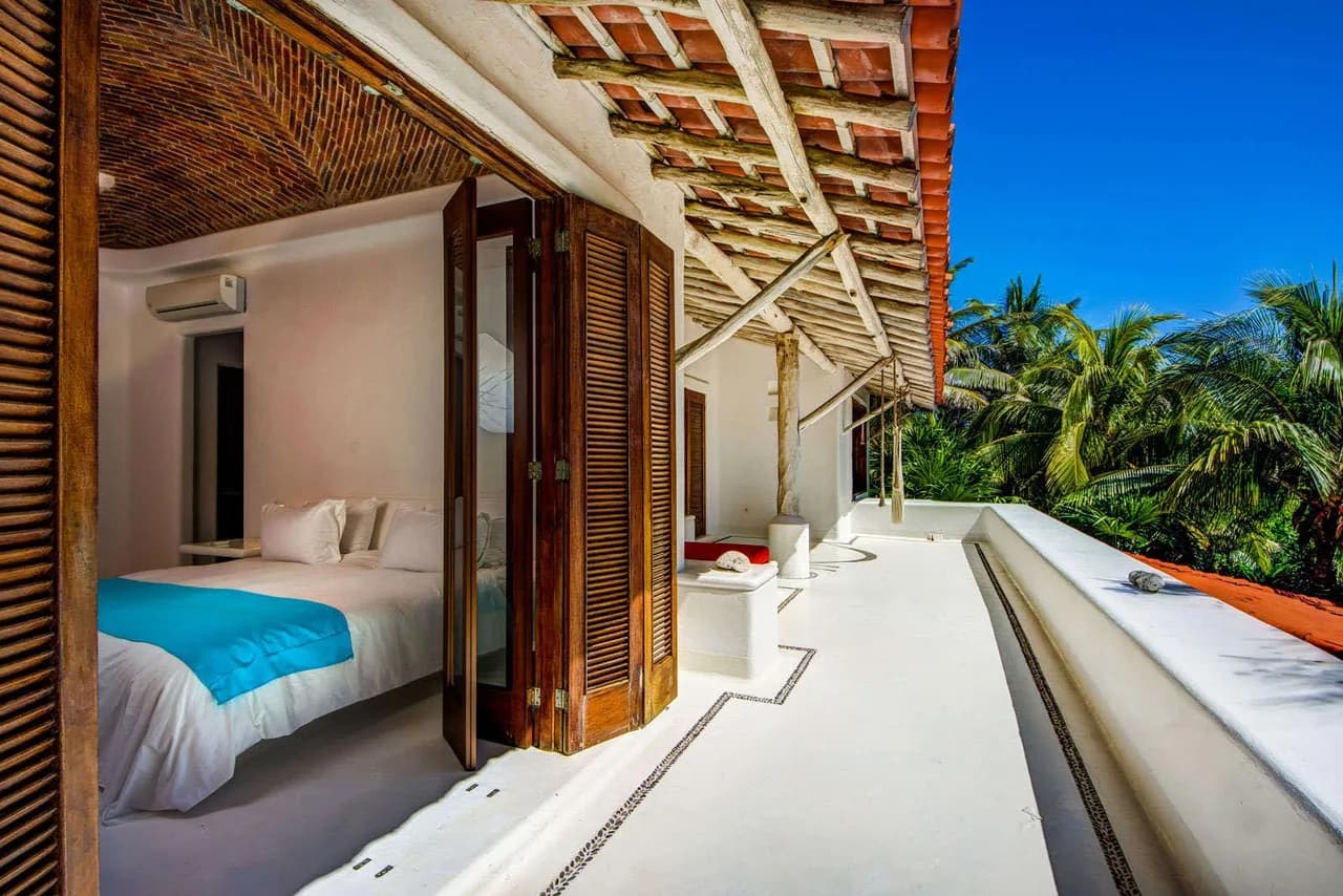 Beautiful Beach Villa With Palm Trees And Caribbean Sea photo 5