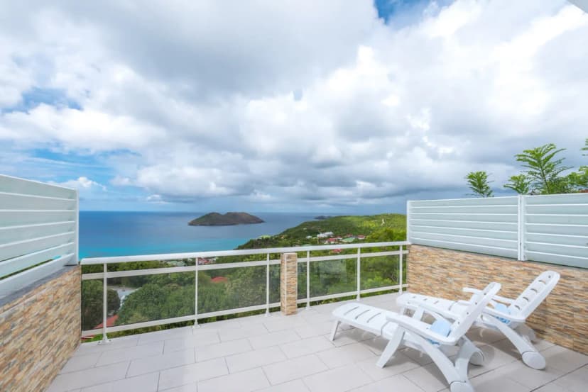 Ideal Family Villa With Terrace In Colombier