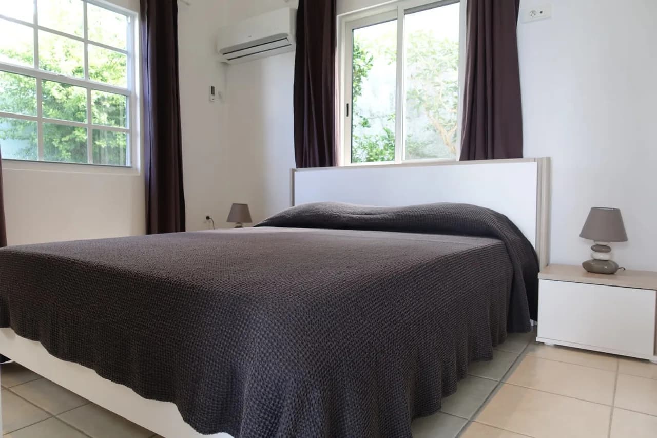 Ideal Family Villa With Terrace In Colombier photo 4