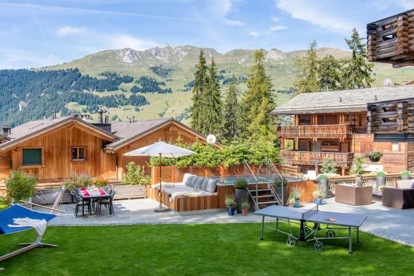 Luxury Mountain Retreat with Indoor Pool
