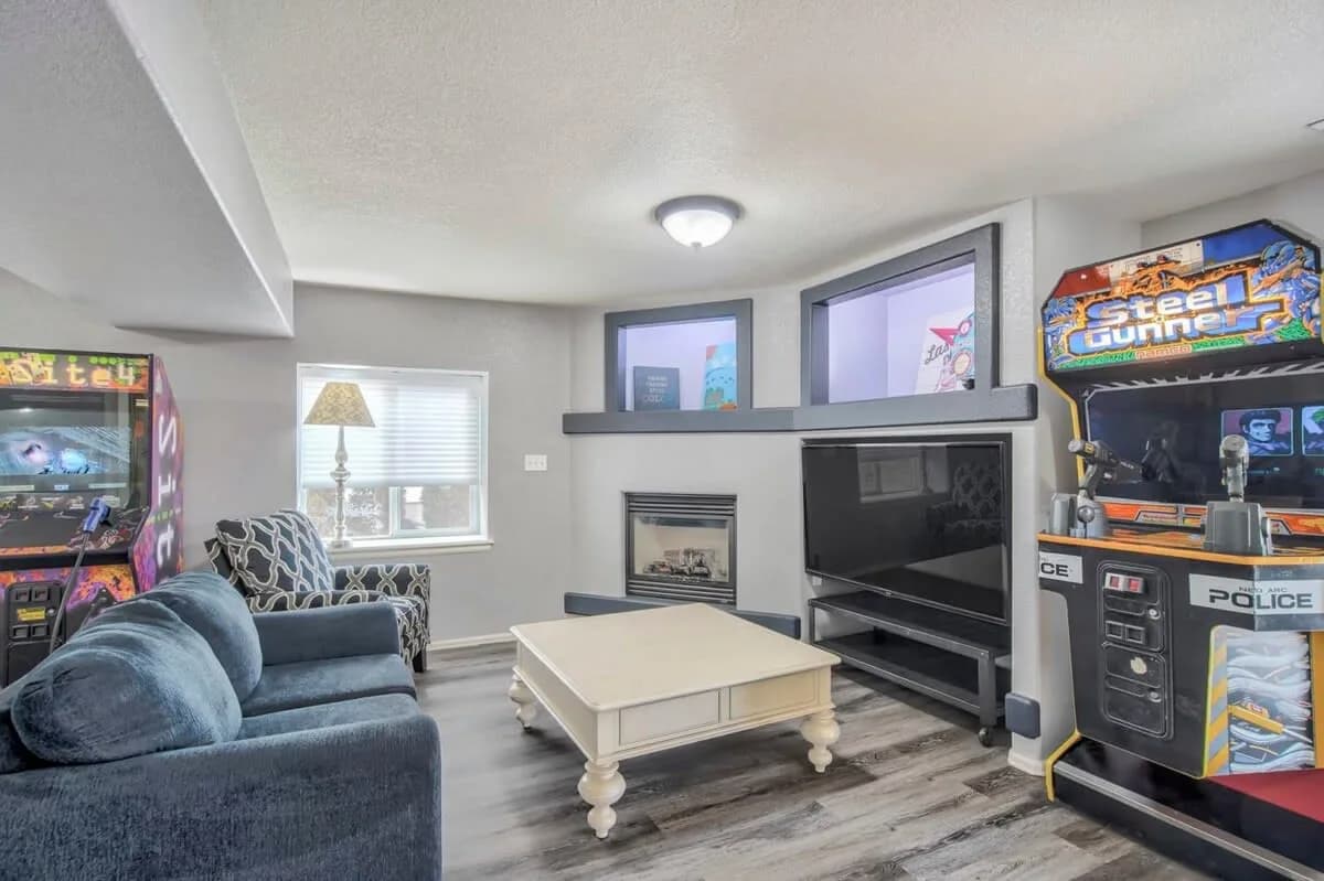 Mountain View Six Bedroom Villa in Colorado Springs photo 5