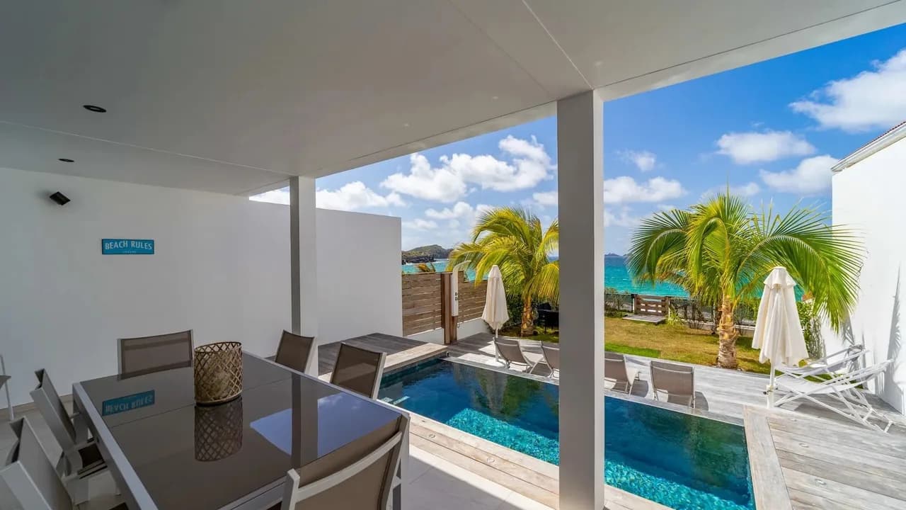 Newly Built Beachfront Villa Situated In A Perfect Location photo 4