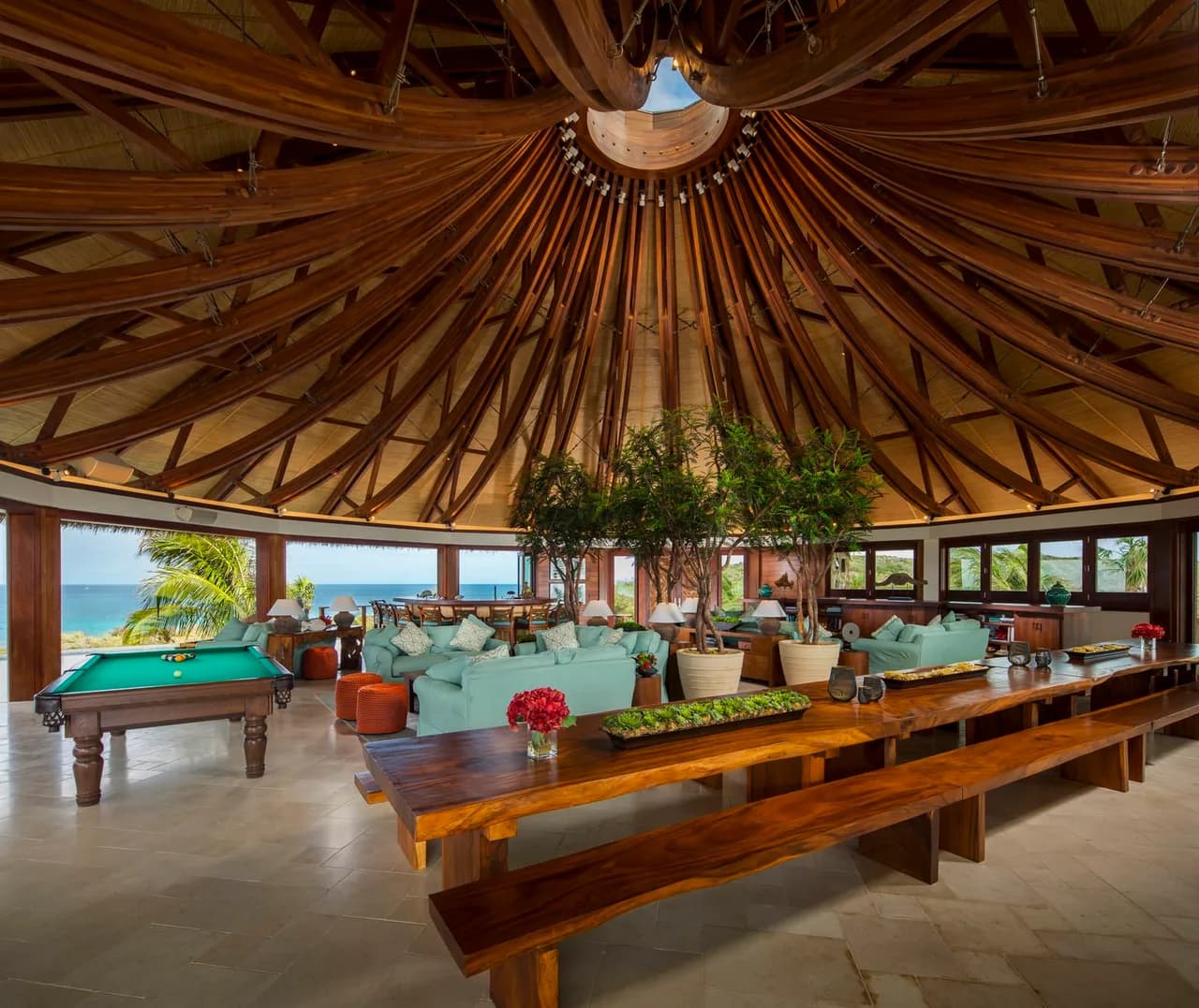 Stunning Balinese Style Room With Panoramic Views photo 3
