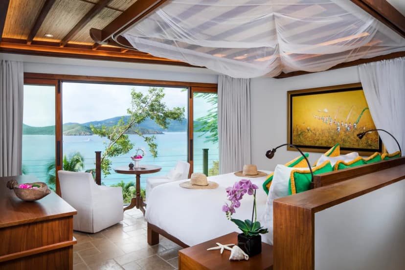 Well Decorated Suite With Beautiful Ocean Views