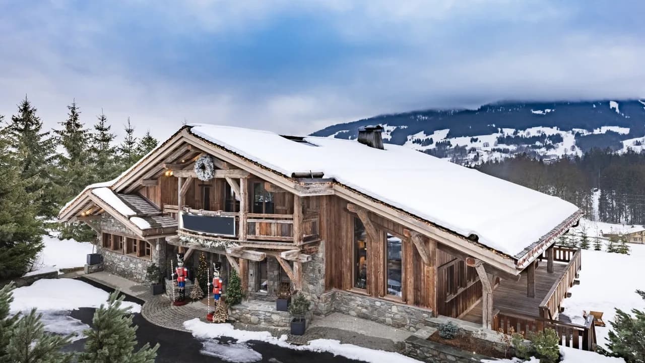 Stunning Mountain Retreat With Spa And Gym