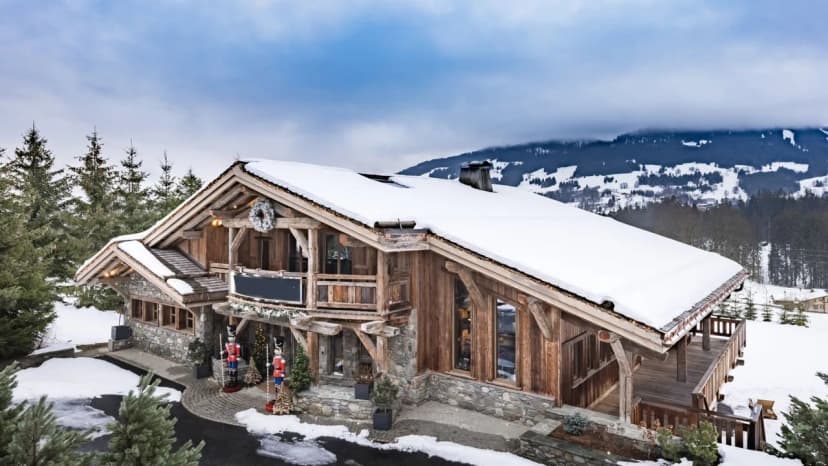 Stunning Mountain Retreat With Spa And Gym