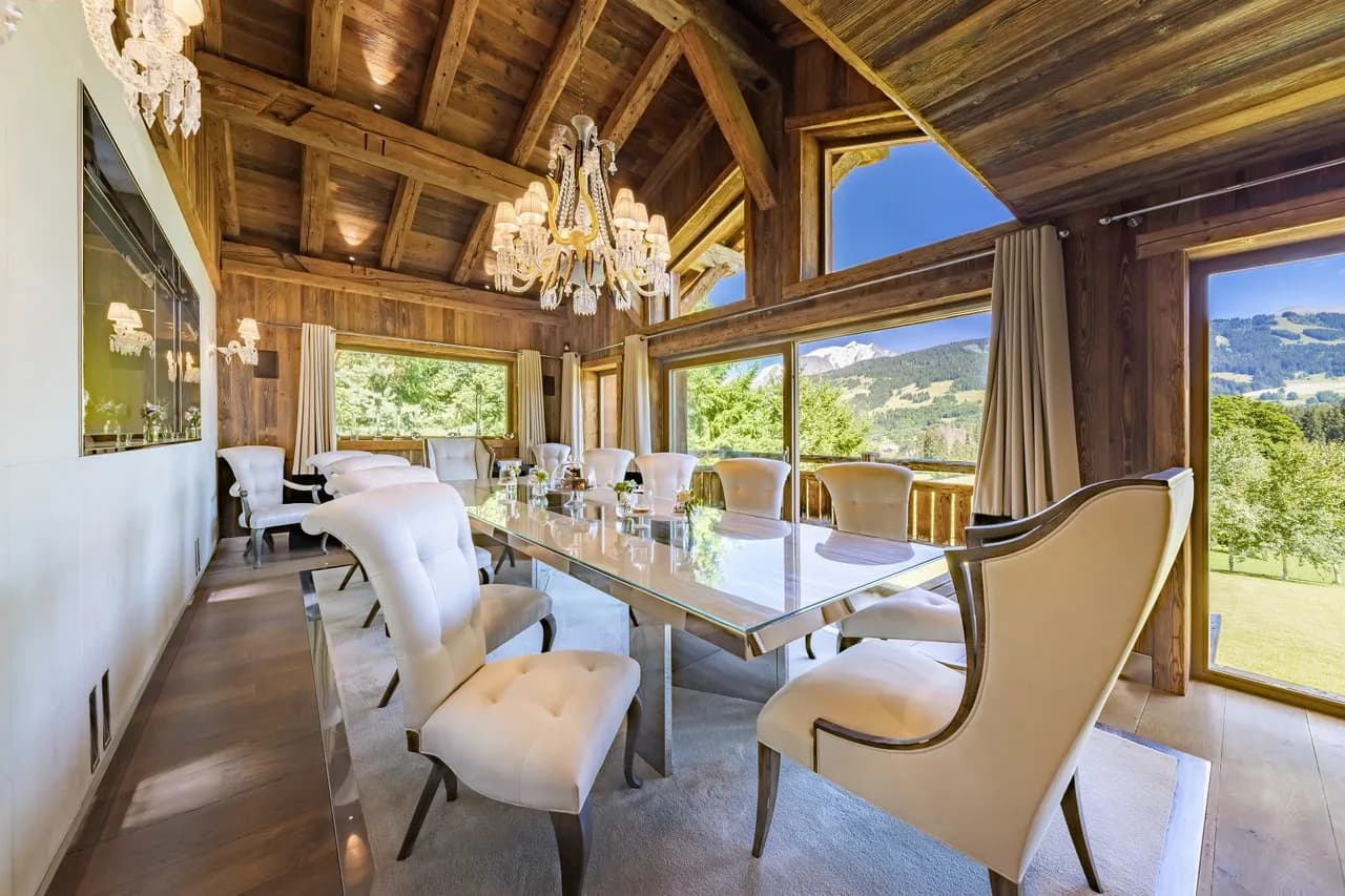 Stunning Mountain Retreat With Spa And Gym photo 3