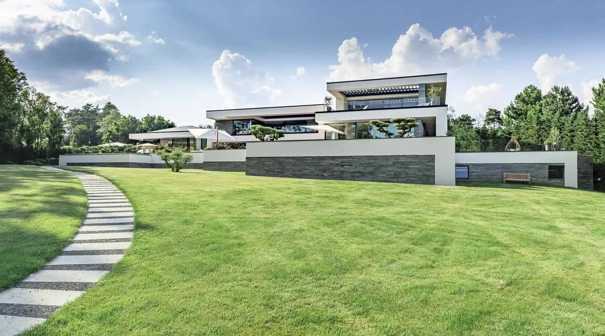 Ultra Luxury Villa with Wellness Amenities photo 5