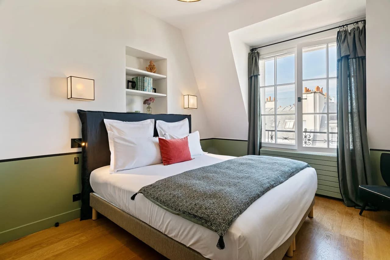 Stunning 3 BR Duplex With Beautiful City View photo 4