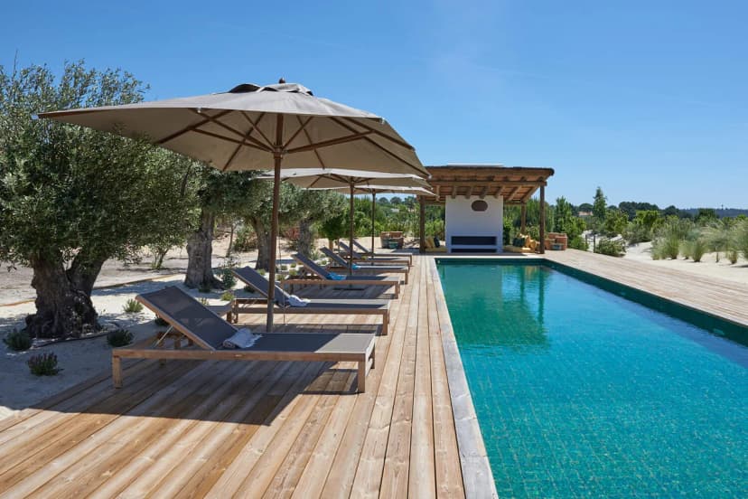 Superb Estate With Pool And Tennis Court
