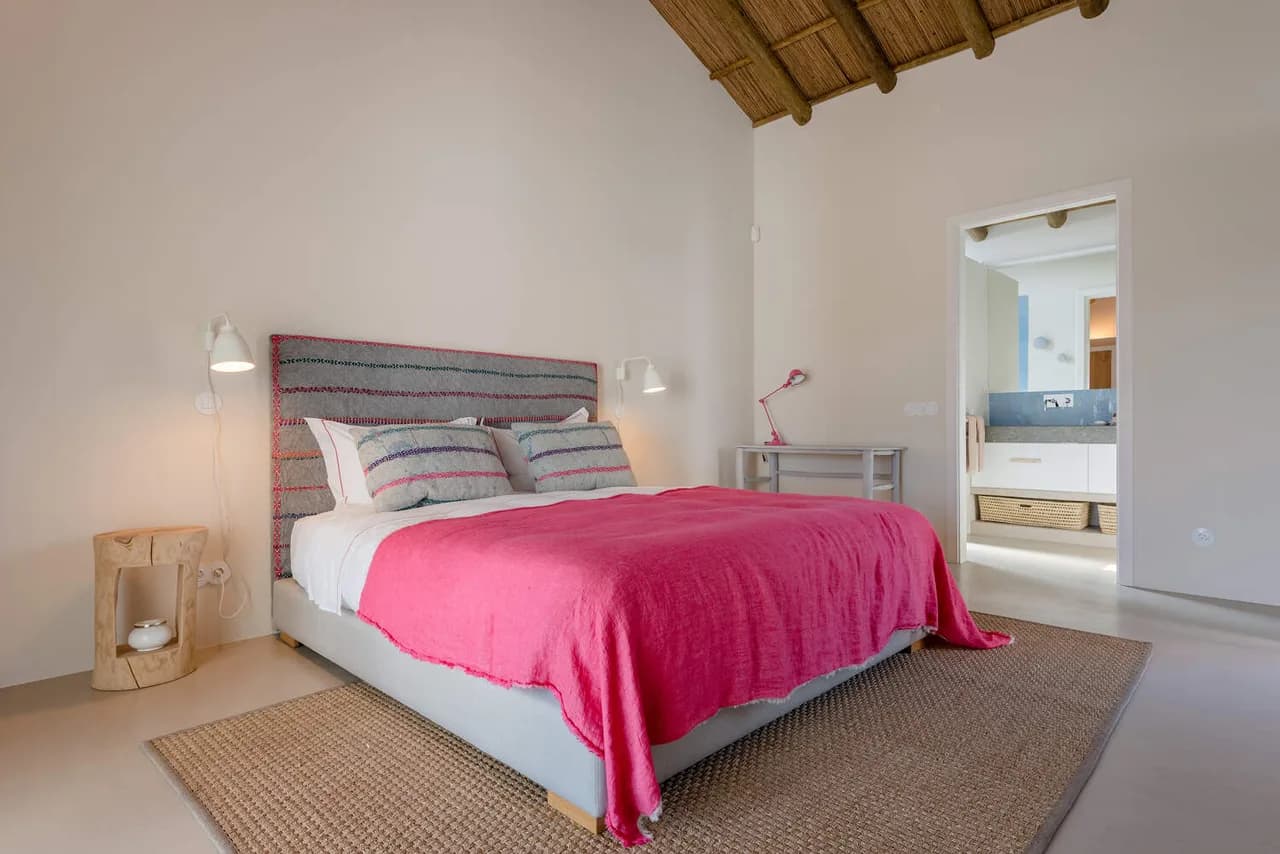 Superb Estate With Pool And Tennis Court photo 3