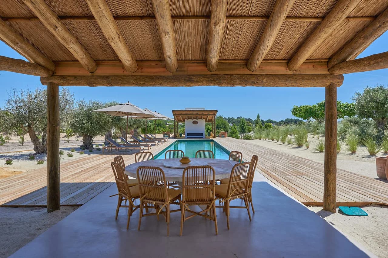 Superb Estate With Pool And Tennis Court photo 5