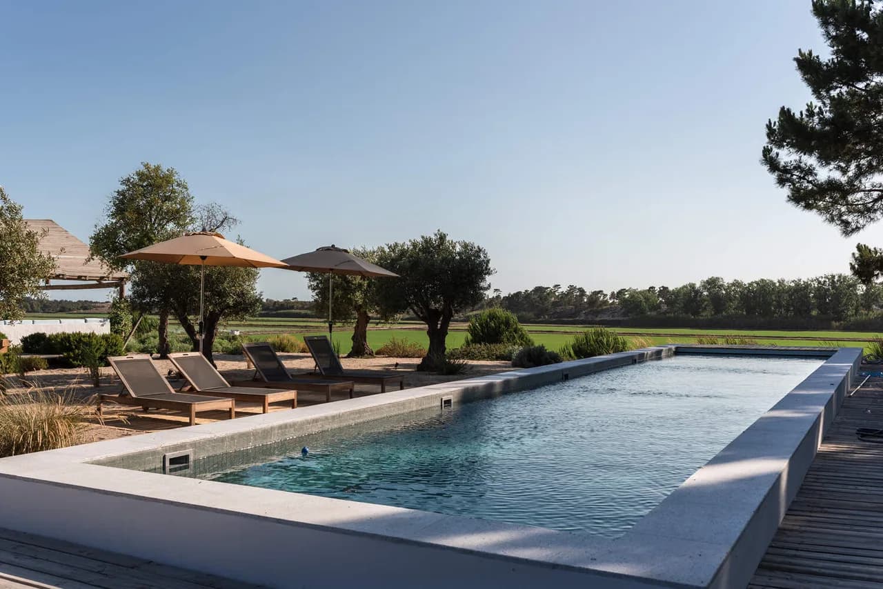Relaxing 7 BR Villa With Heated Swimming Pool photo 5