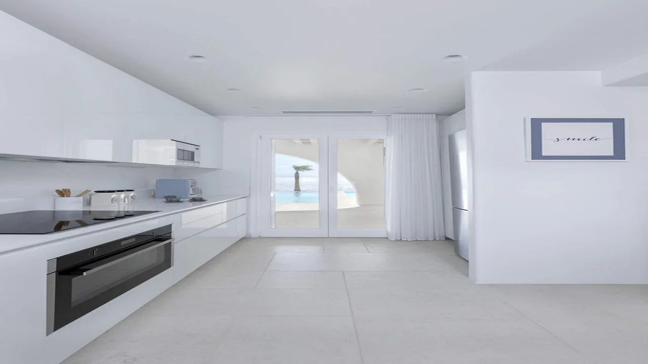 Large Beachfront Villa With Panoramic Sea Views photo 3
