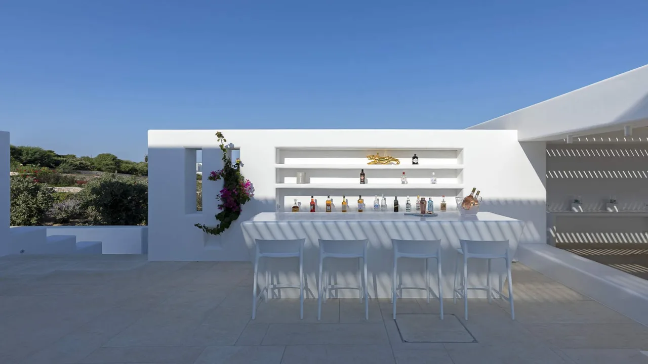 Large Beachfront Villa With Panoramic Sea Views photo 5