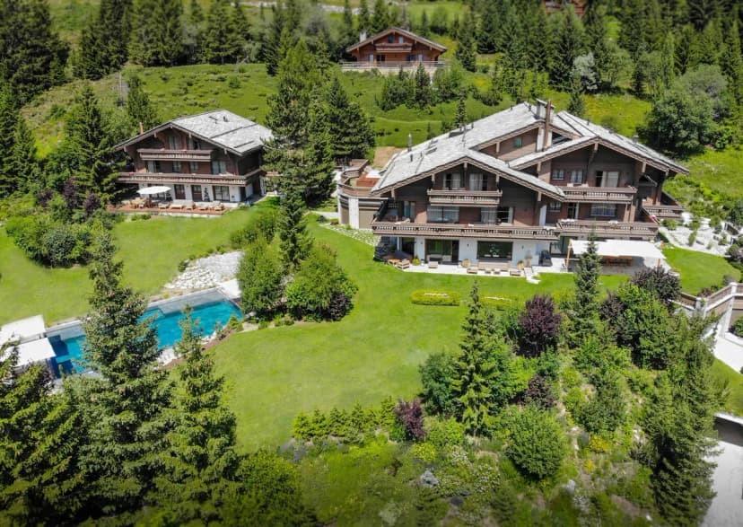 Luxurious 6 BR Chalet With Library And Private Office