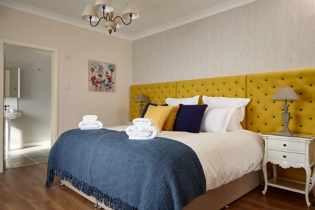 Beautiful Lavish Property With World Class Facilities photo 3