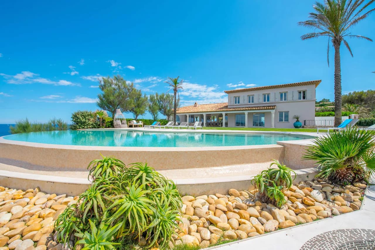 Panoramic Seafront Villa With Hammam And Sauna
