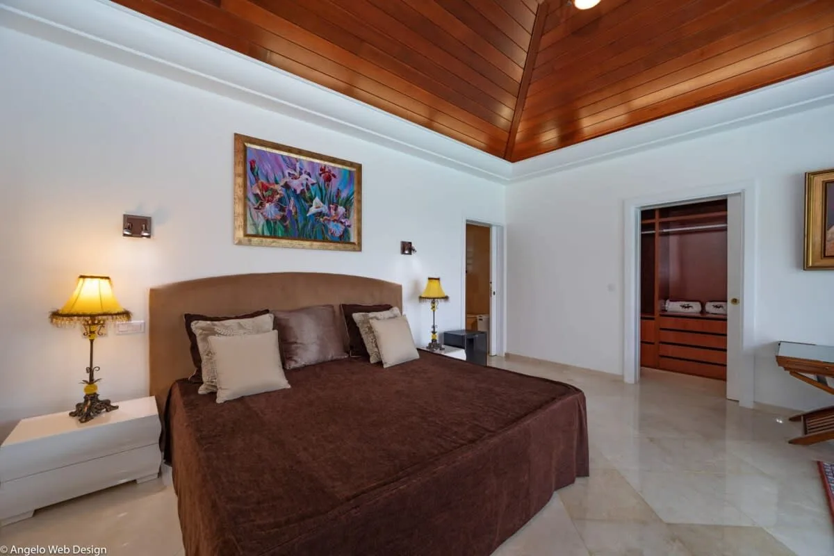 Glorious Sea View Villa with Own Cinema and Gym photo 5