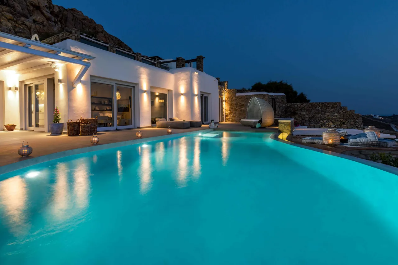 Fantastic 6 Br Villa Located In a Great Location photo 5