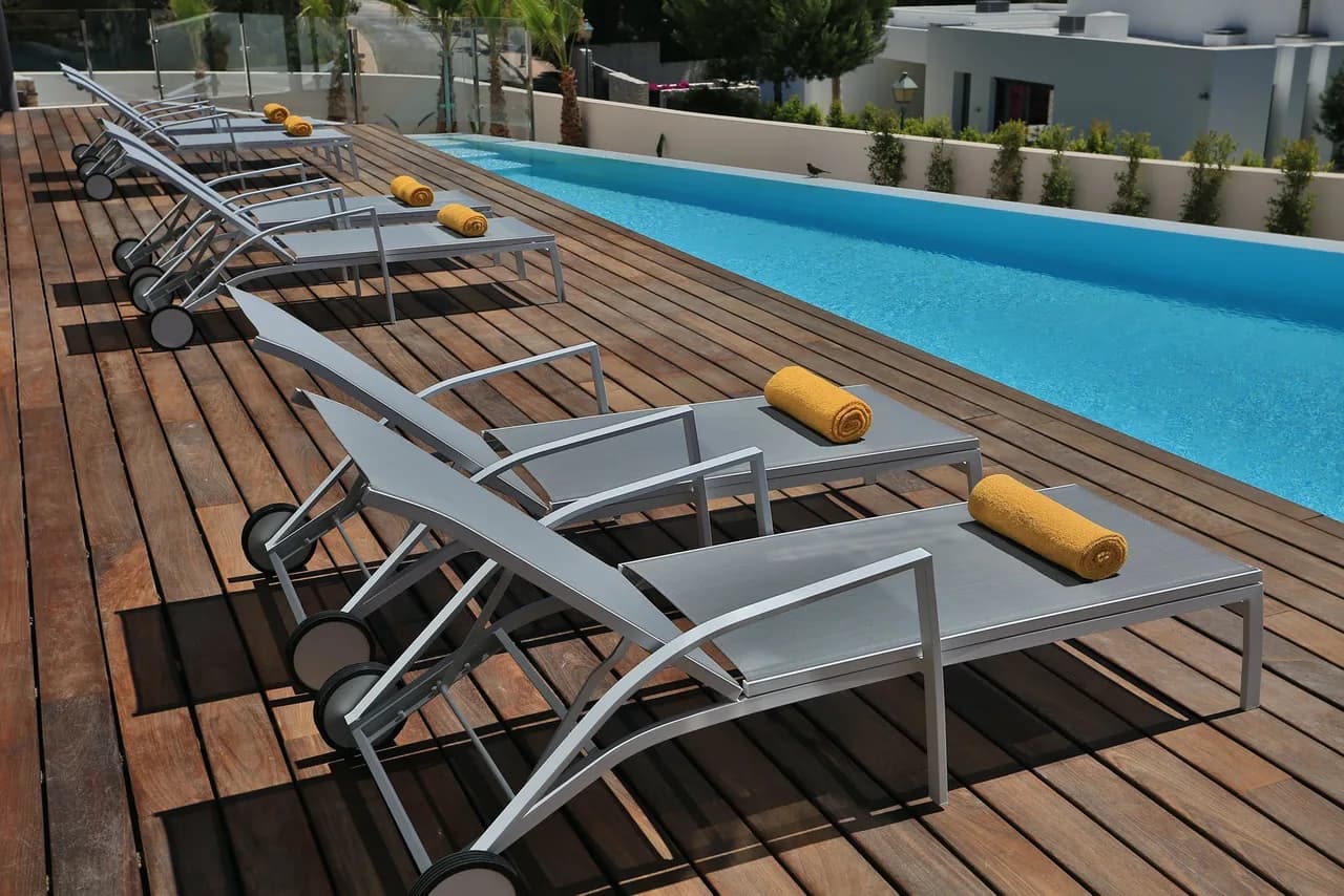 Modern Masterpiece with Vast Terracing and Designer Finishes photo 5