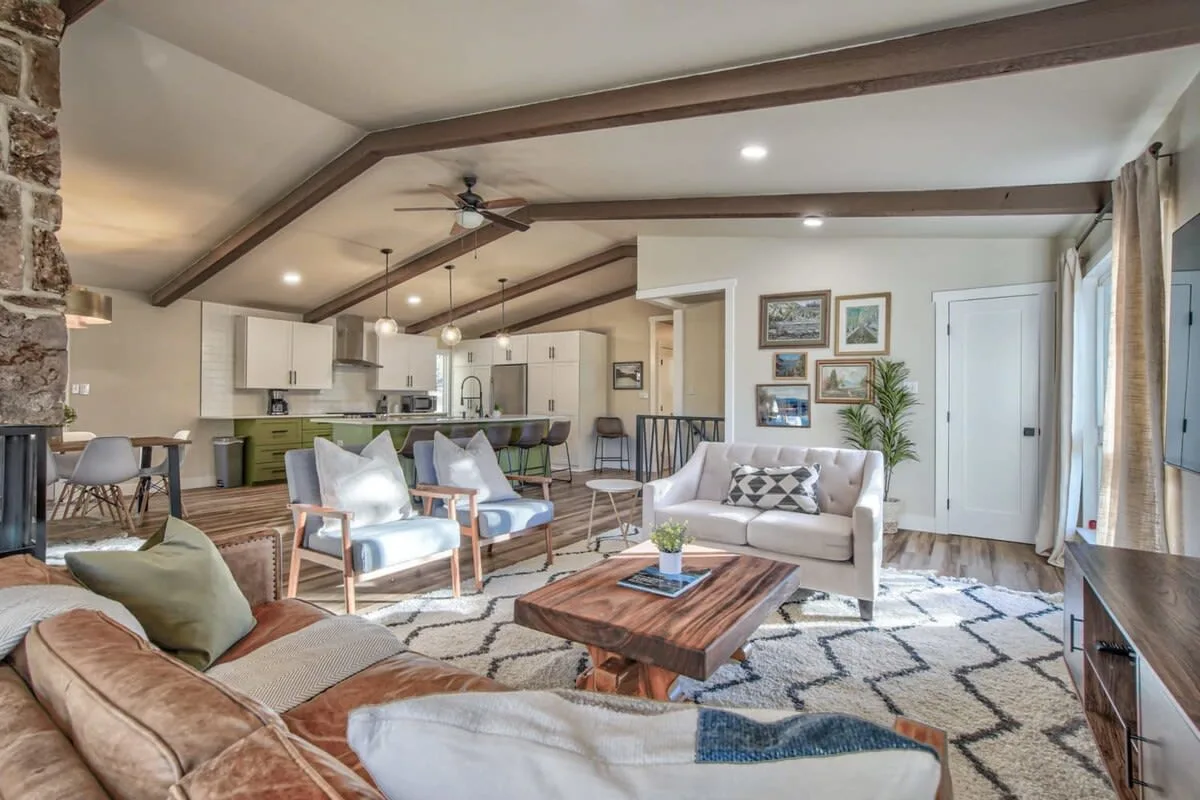Game Lounge Four Bedroom Villa in Colorado Springs