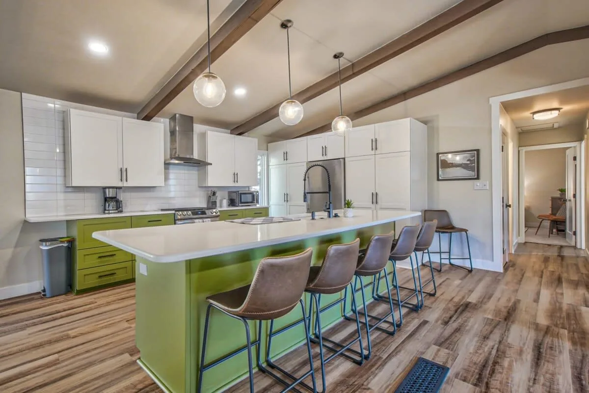Game Lounge Four Bedroom Villa in Colorado Springs photo 2