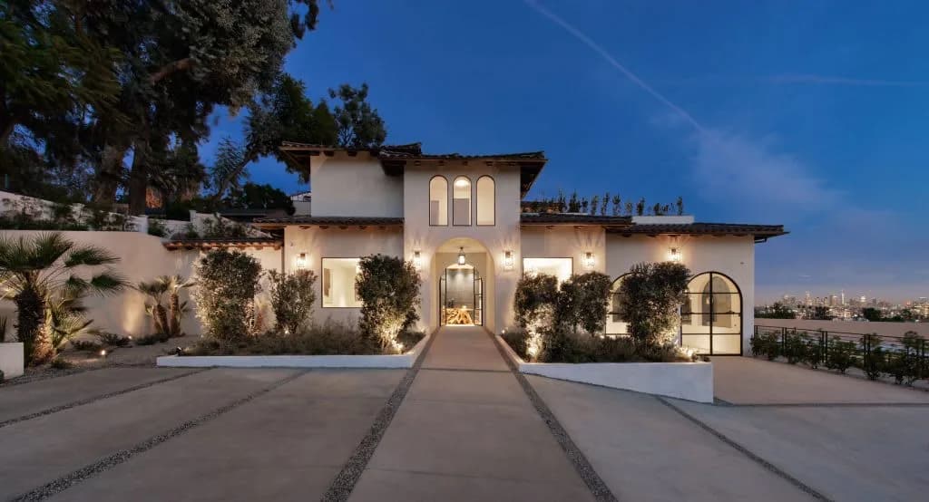 Spanish Styled Villa with Exquisite Amenities photo 5