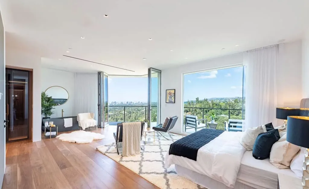 Reimagined Fantastic Villa with Delightful Amenities photo 4