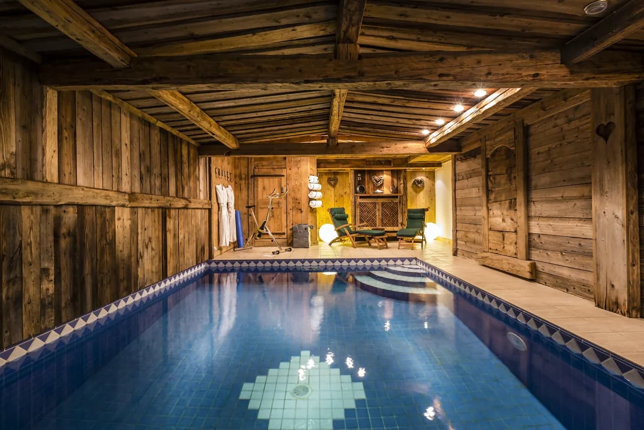A delightful fairy-tale-style chalet in one of Europe’s premier Ski areas photo 3