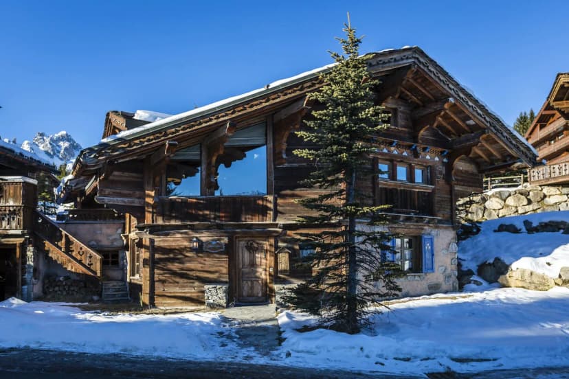 Homely, Rustic Vibes in One of Europe’s Premier Ski Resorts