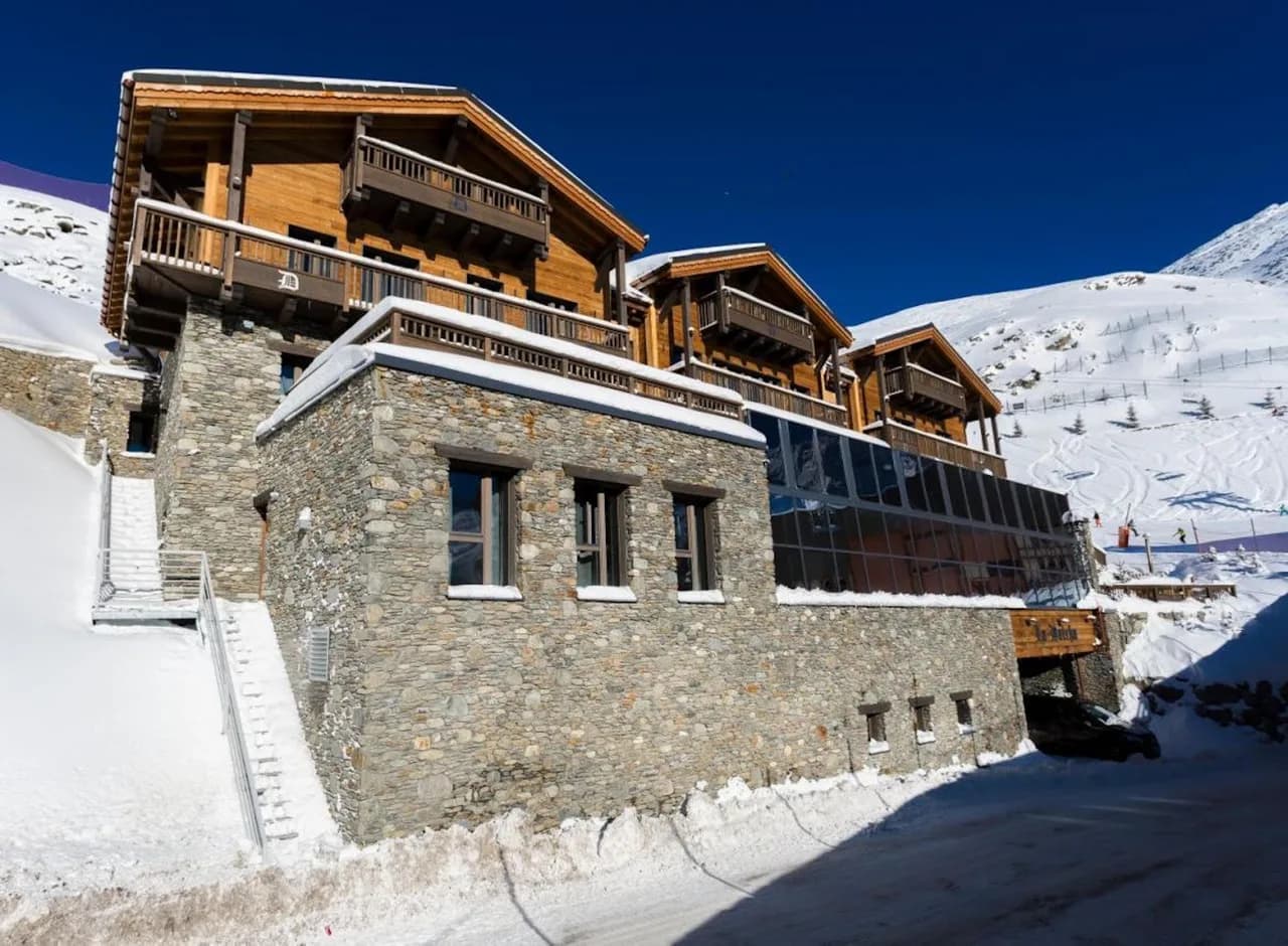A luxurious chalet from which to enjoy the ski paradise of Val Thorens photo 3