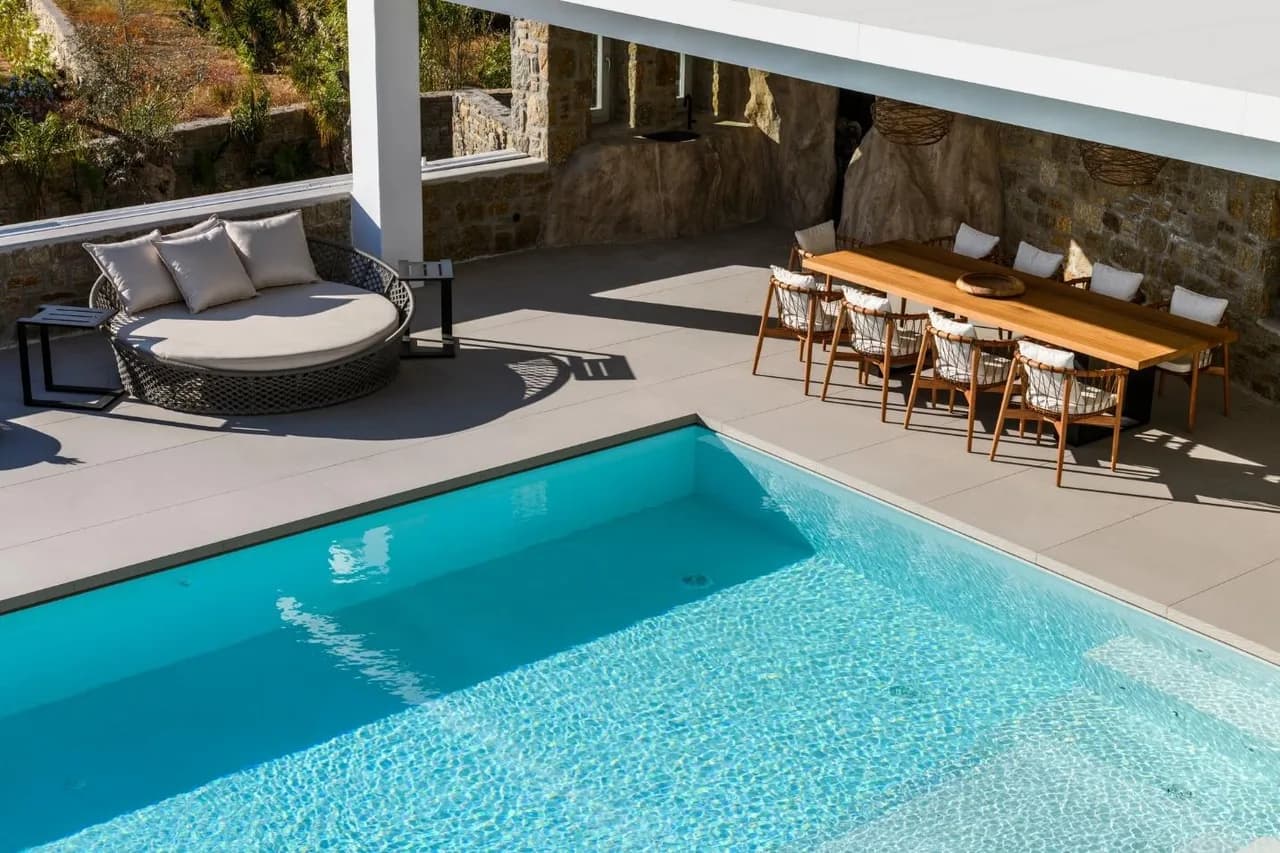 Spacious 13 Bedroom Villa with Aesthetic Furniture