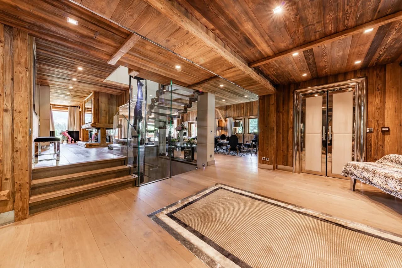 Perfect twin Chalets in one of France's most prestigious ski resorts photo 5