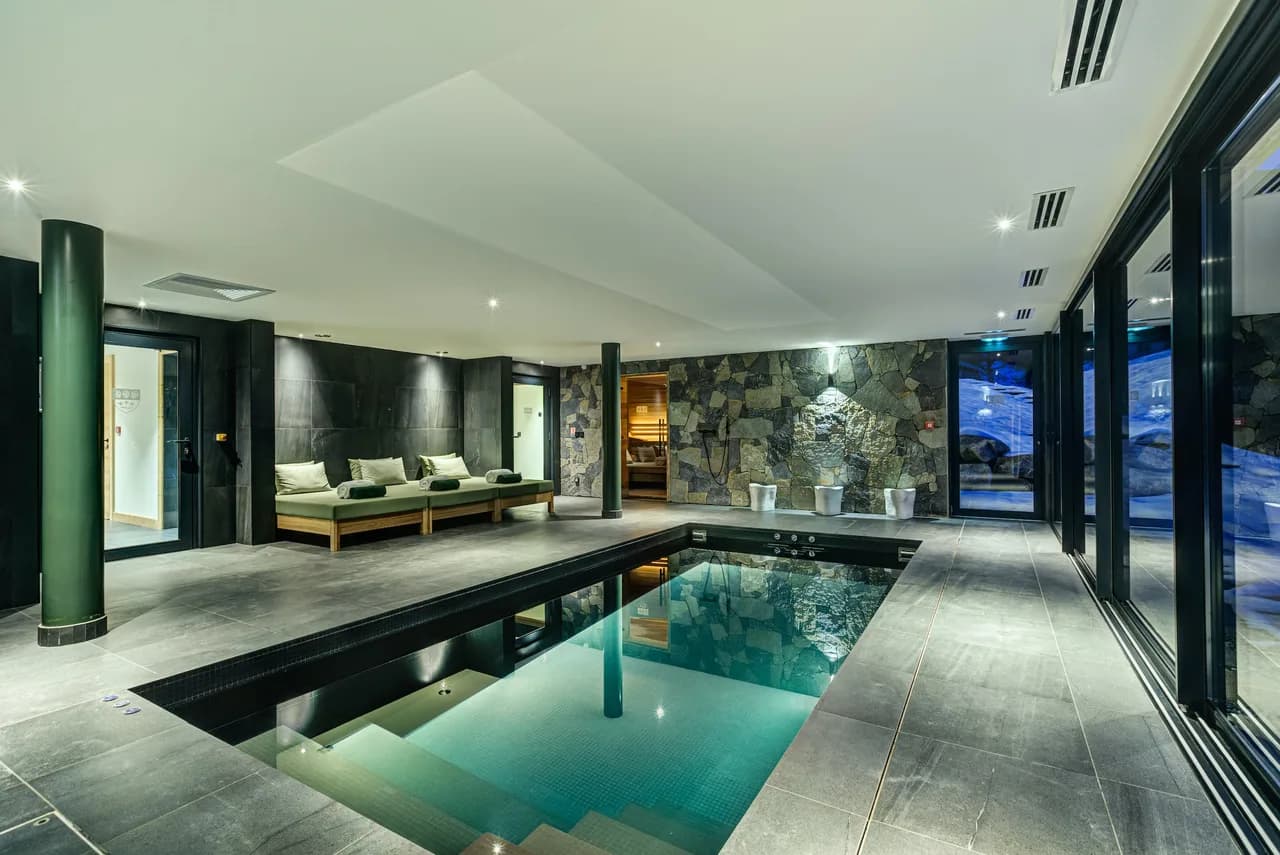 An award-wining Alpine retreat with chic modern interiors photo 3