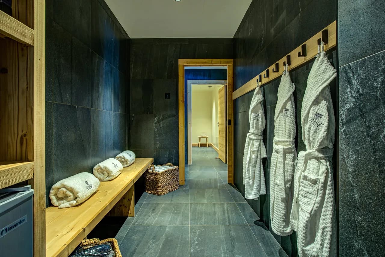 An award-wining Alpine retreat with chic modern interiors photo 4