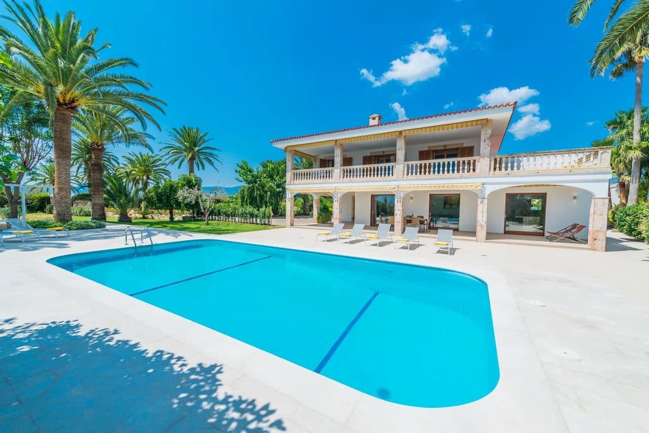 Superb Family Villa in the Mallorcan Countryside photo 2