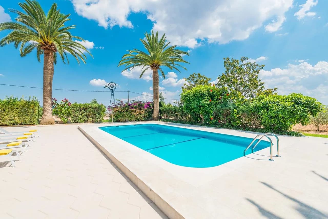 Superb Family Villa in the Mallorcan Countryside photo 3