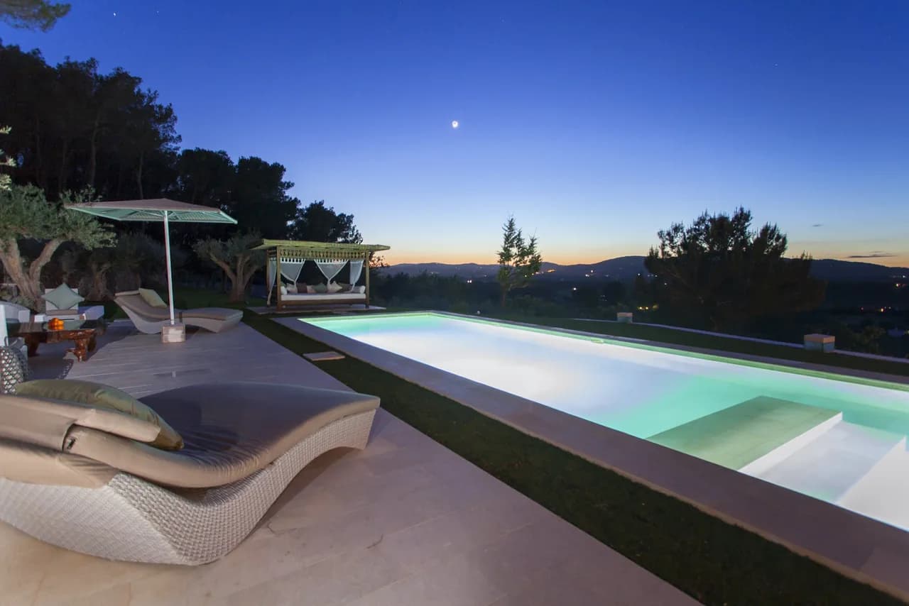 Beautiful Luxury Ibicencan Style House With Spectacular Panoramic Views to the Morna Valley photo 4