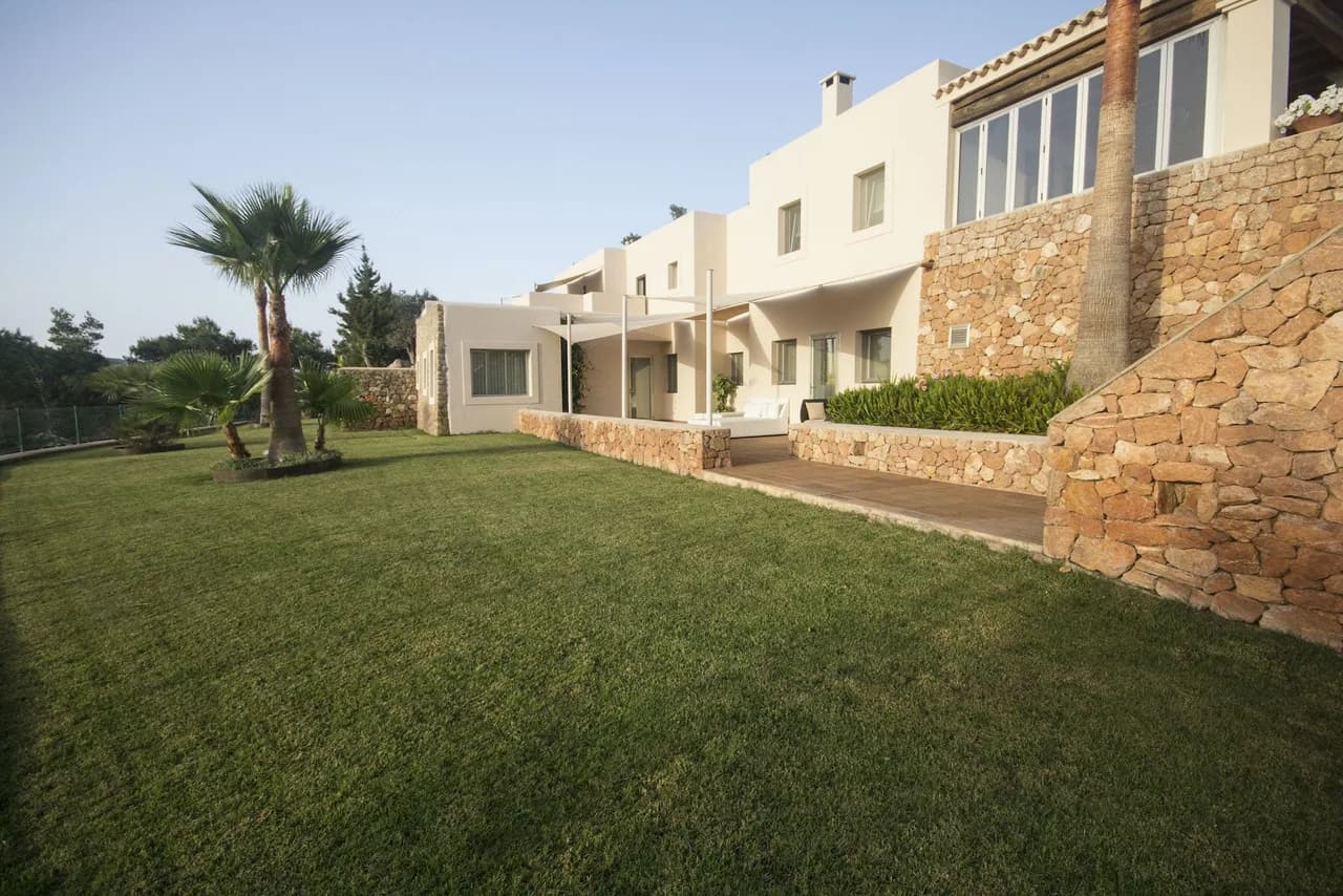 Magnificent Finca-style Property With Peaceful Countryside Views photo 2