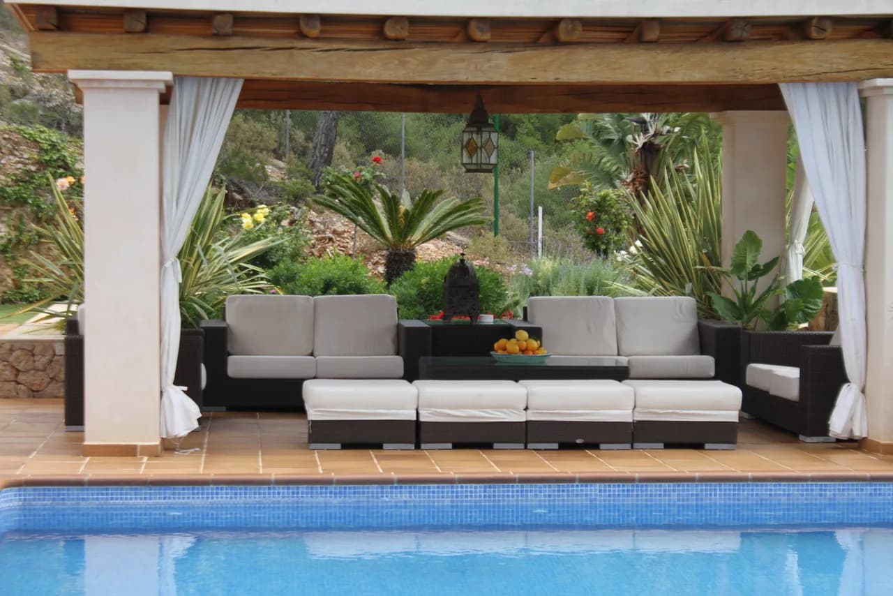 Magnificent Finca-style Property With Peaceful Countryside Views photo 3