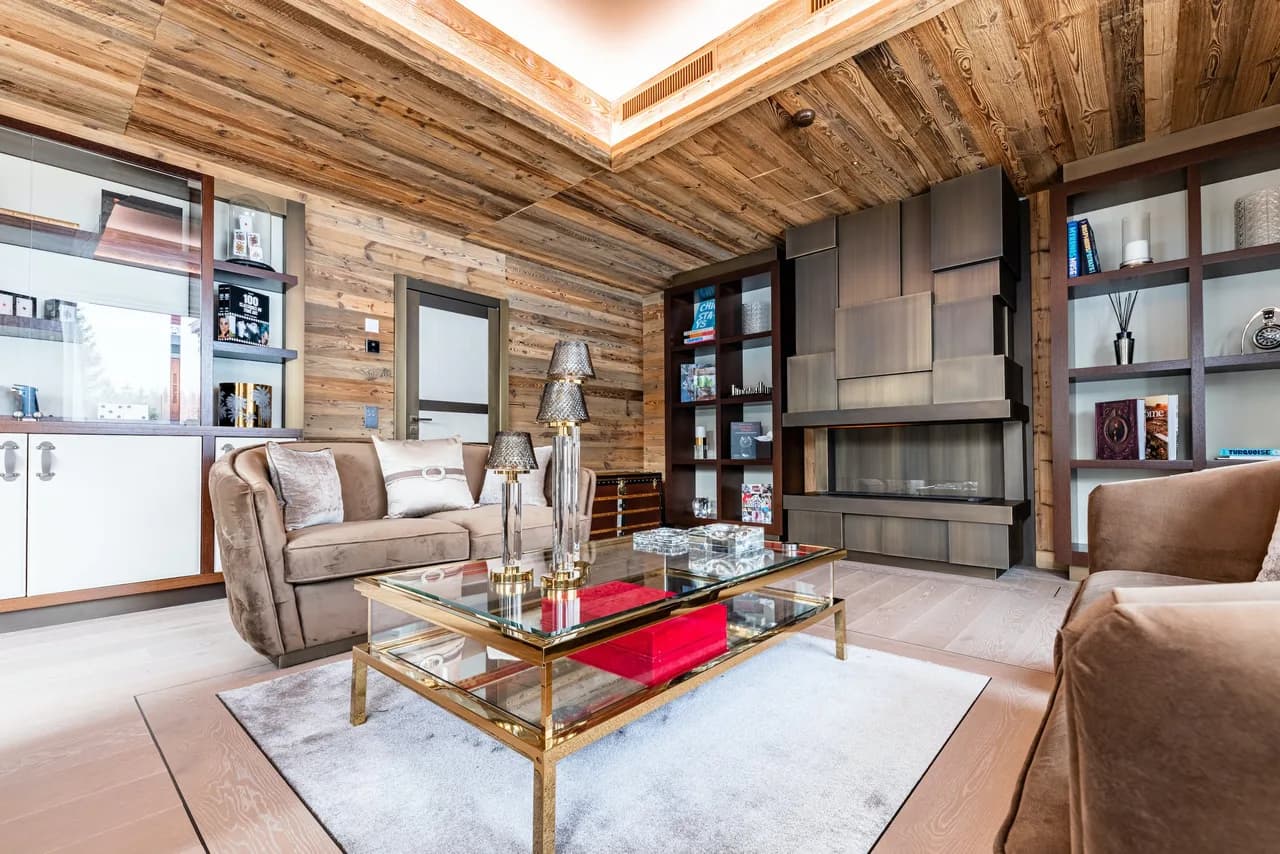 AN IDYLLIC, SOPHISTICATED ALPINE CHALET WITH OUTSTANDING SPA FACILITIES photo 5