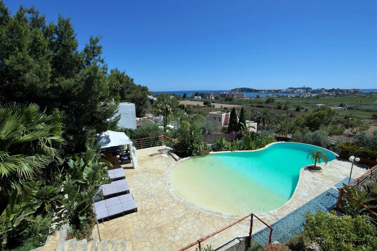 Delightful town house with beautiful pool, close to Ibiza Town photo 5