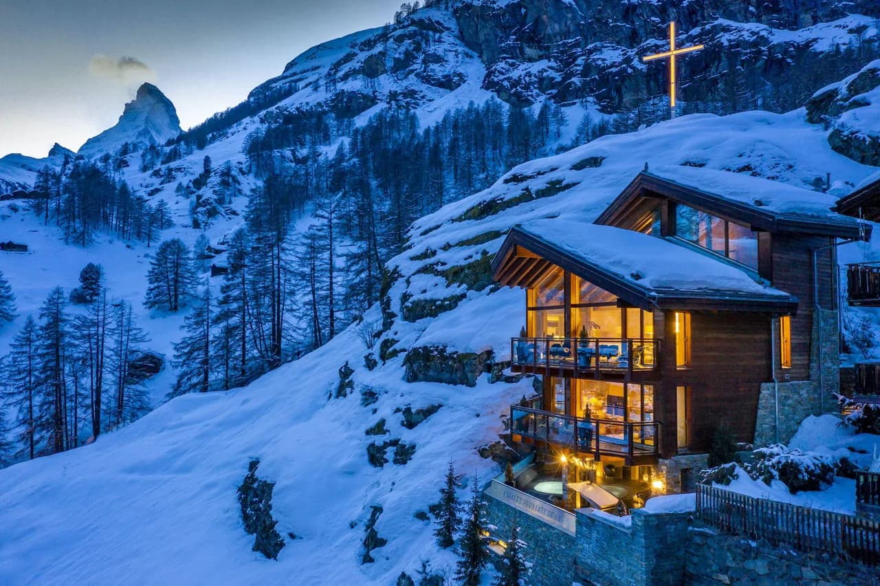 An Exclusive Luxury Chalet With Unobstructed Breathtaking Views Of The Matterhorn photo 2