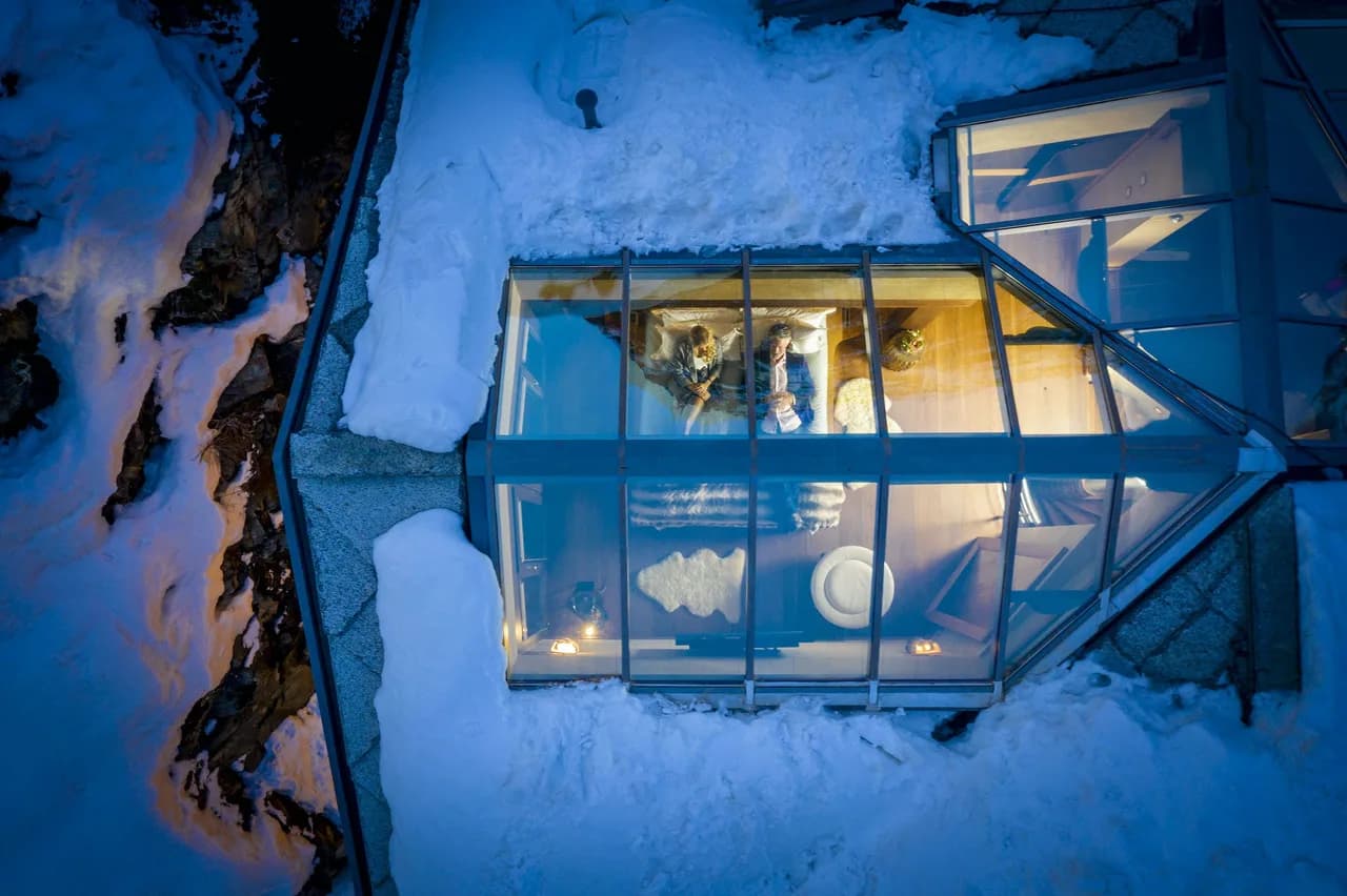 An Exclusive Luxury Chalet With Unobstructed Breathtaking Views Of The Matterhorn photo 3
