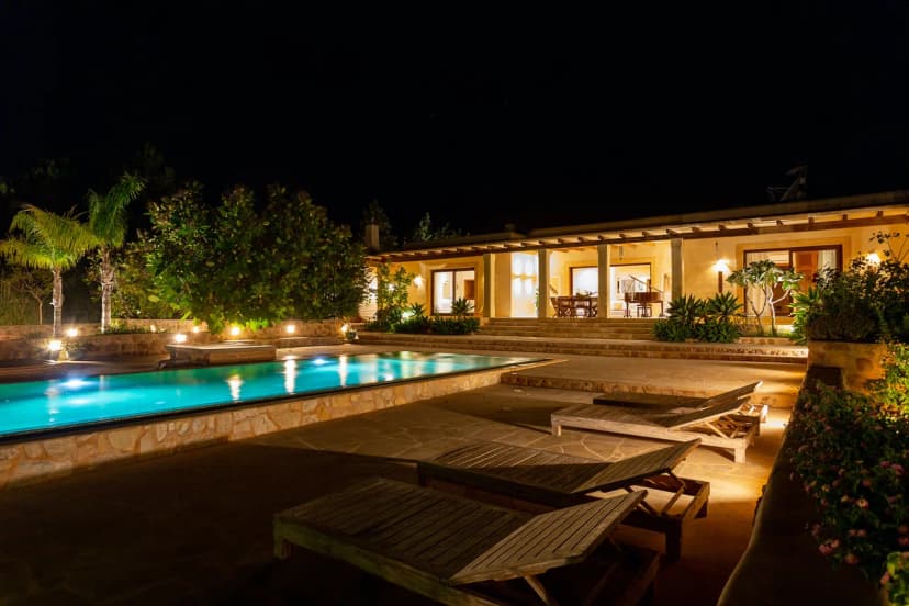 Beautiful property set in established Mediterranean gardens